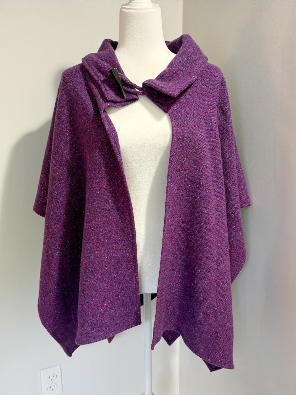 Vintage Studio Donegal Handwoven Pure Irish Wool Tweed Cape Poncho Coat Purple